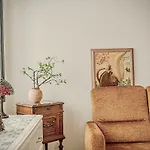 Sevres-lecourbe Romantic T2 Paris15 * Paris