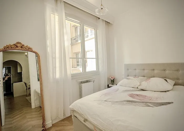 Sevres-lecourbe Romantic T2 Paris15