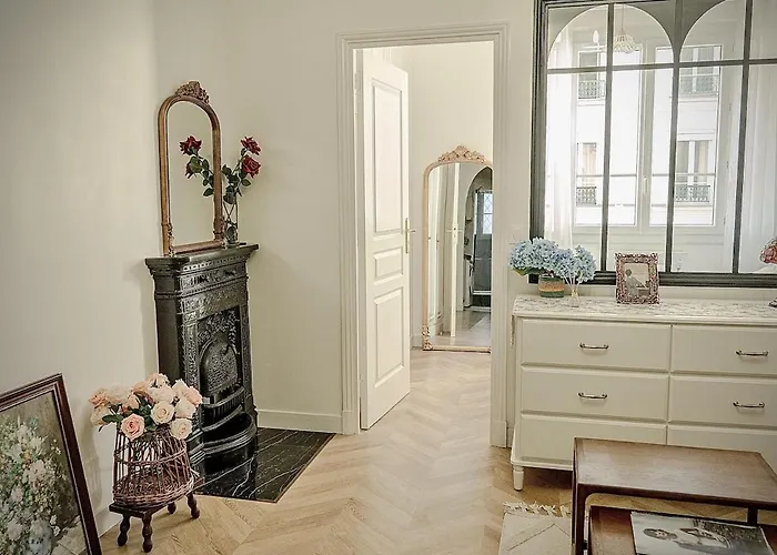 Sevres-lecourbe Romantic T2 Paris15 巴黎